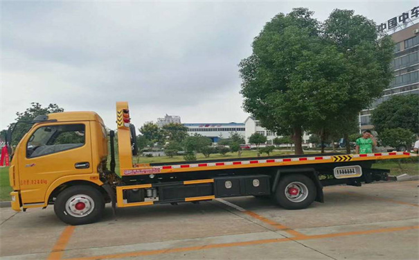 渝北定远24小时拖车救援电话号码，定远道路救援公司怎么收费的